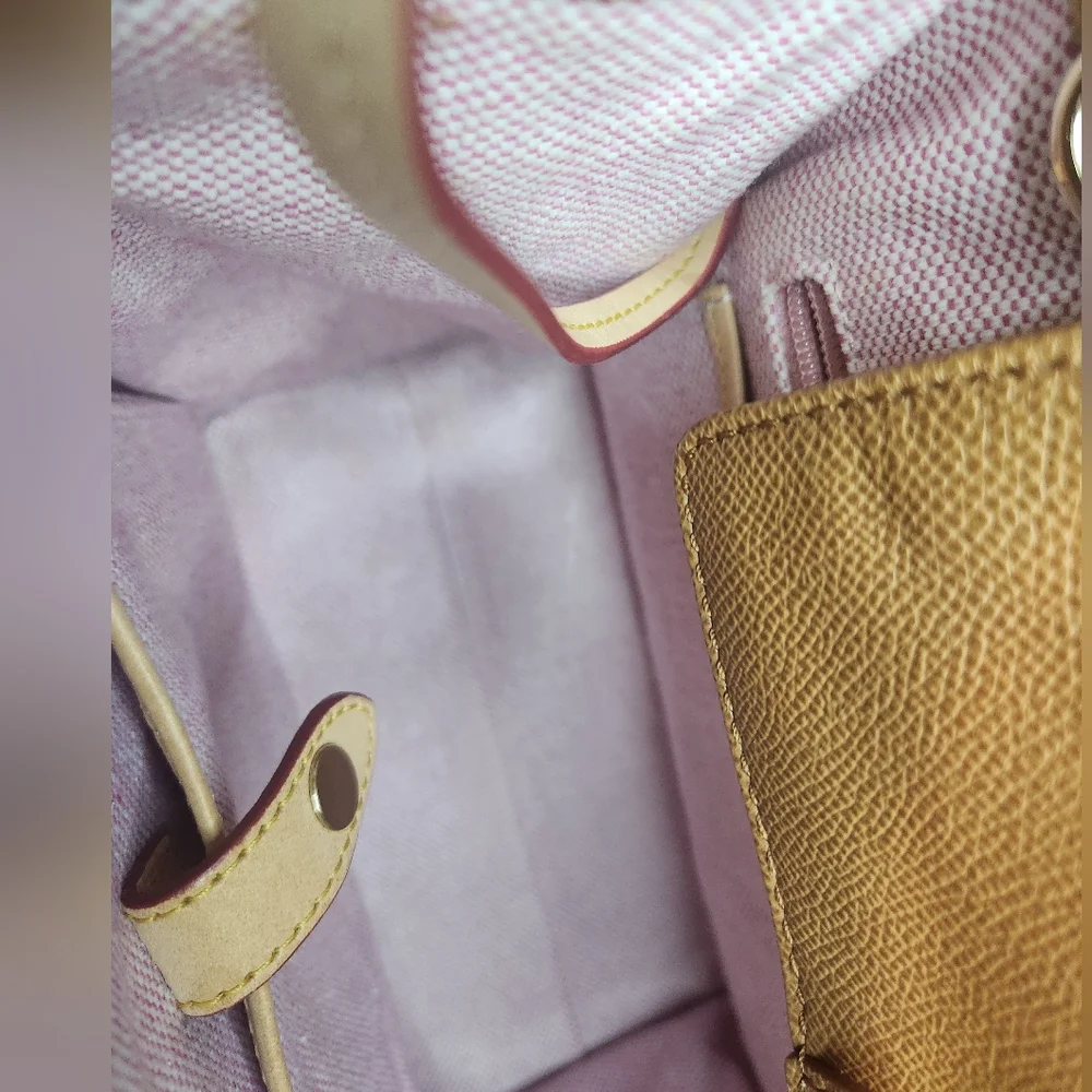 Authentic Dooney & Bourke Janine Satchel Tan Leather FLAWED see description - Picture 10 of 16